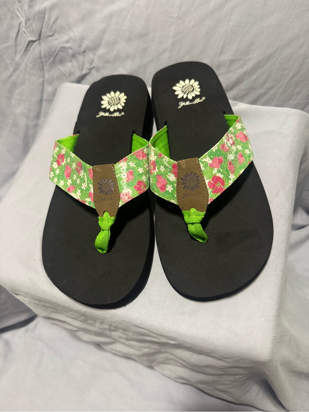 Yellow box flip flops size 9